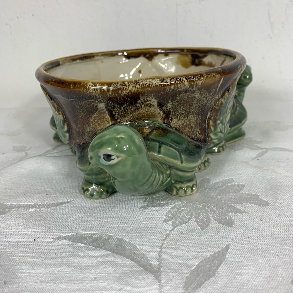 Vintage Majolica Ceramic Planter Footed Turtles Green 7x3”